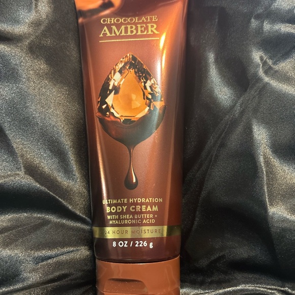 Bath & Body Works Other - ❤️🦋Bath & Body Works Chocolate Amber Body Cream